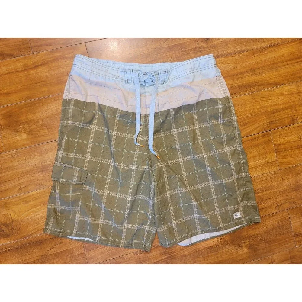 Mens‎ XL Quicksilver lightweight board / swimming shorts: Green Blue print